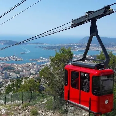 Equipe-climatise Avec Balcon Au Mourillon A 20m De La Apartman Toulon